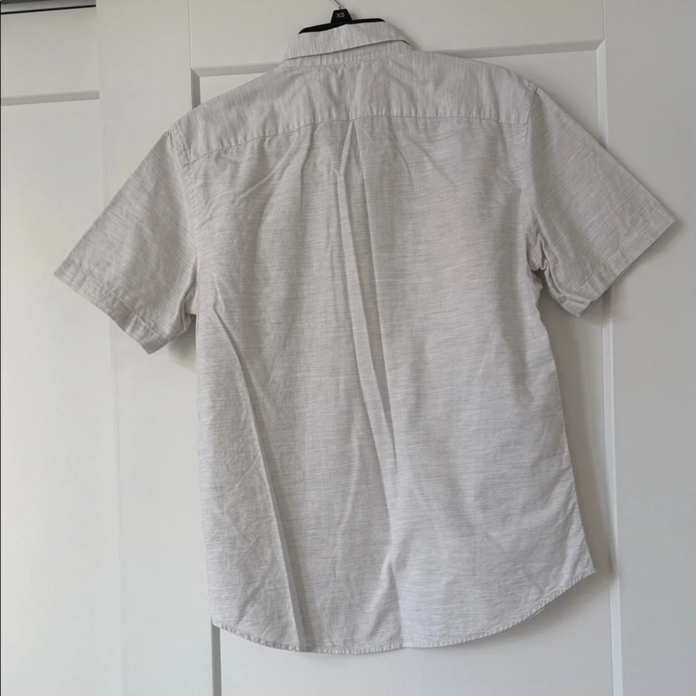 Banana Republic Men's Casual Short Sleeve Shirt - Light